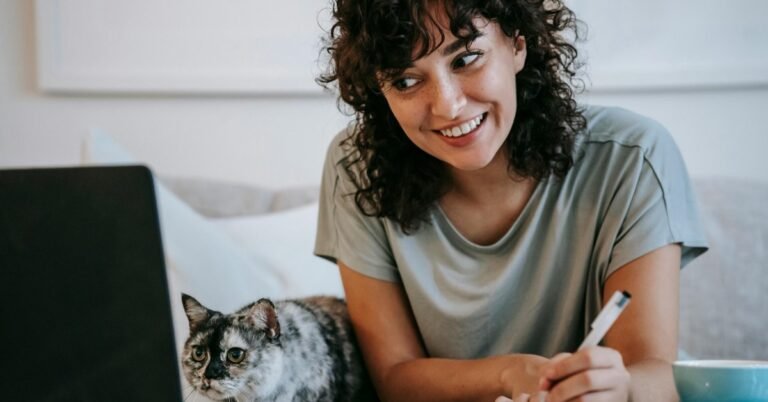Virtual mental health program for young adults at Thrive